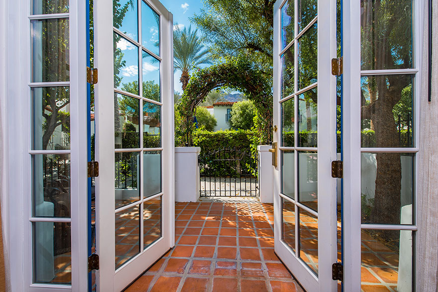 Villa - Glass Doors